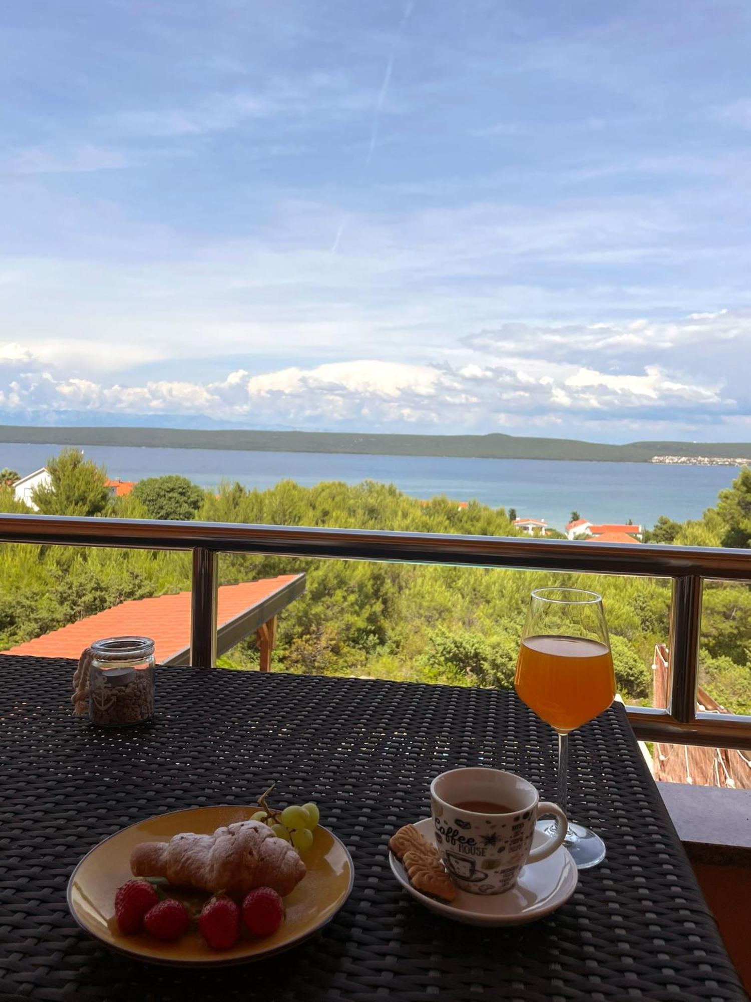 Apartmani Goga S Grijanim Bazenom Dobropoljana Экстерьер фото
